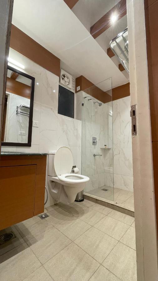 Neel Skye - Couple Friendly - Dlf My Pad, Gomtinagar , Lucknow Aparthotel Ngoại thất bức ảnh