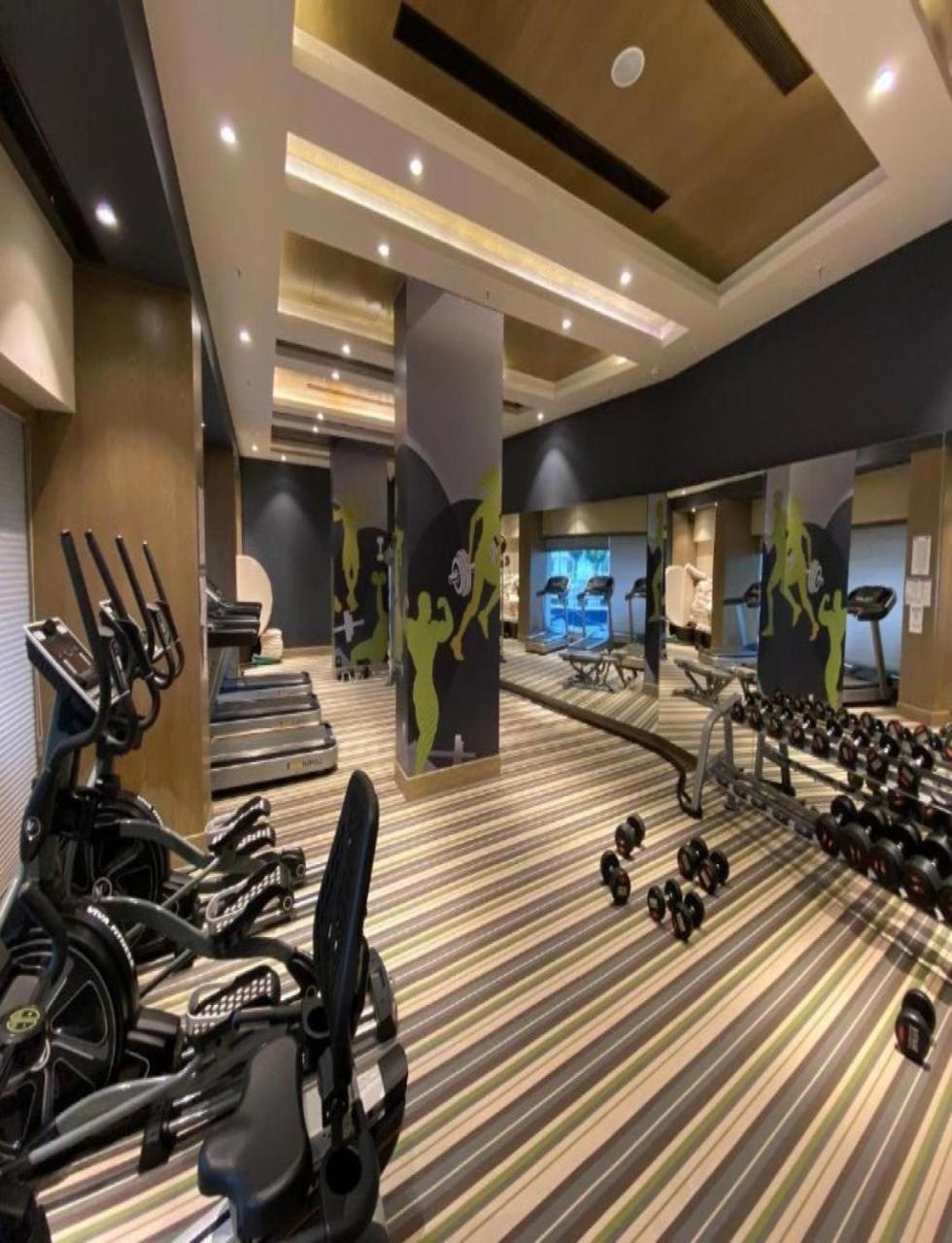 Neel Skye - Couple Friendly - Dlf My Pad, Gomtinagar , Lucknow Aparthotel Ngoại thất bức ảnh