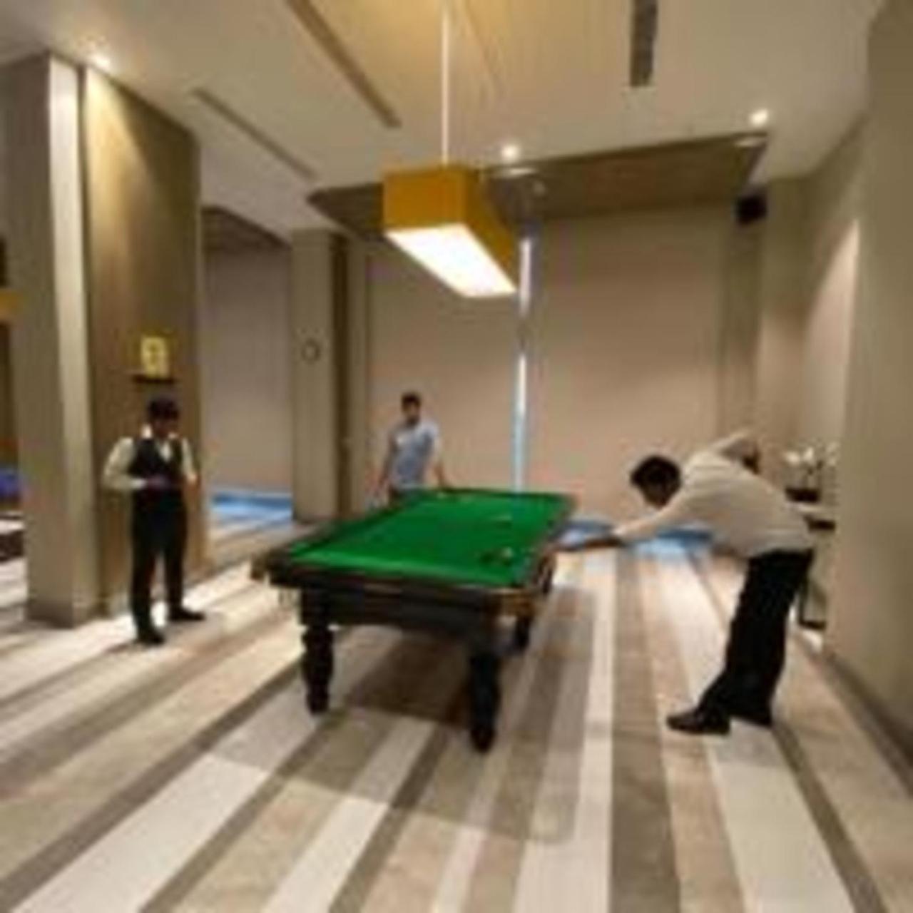Neel Skye - Couple Friendly - Dlf My Pad, Gomtinagar , Lucknow Aparthotel Ngoại thất bức ảnh